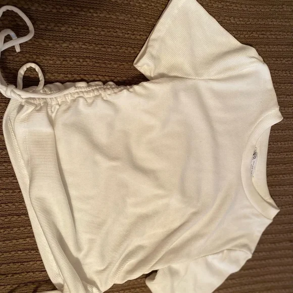 Zara | Ruched Ribbed Top - Picture 4 of 4